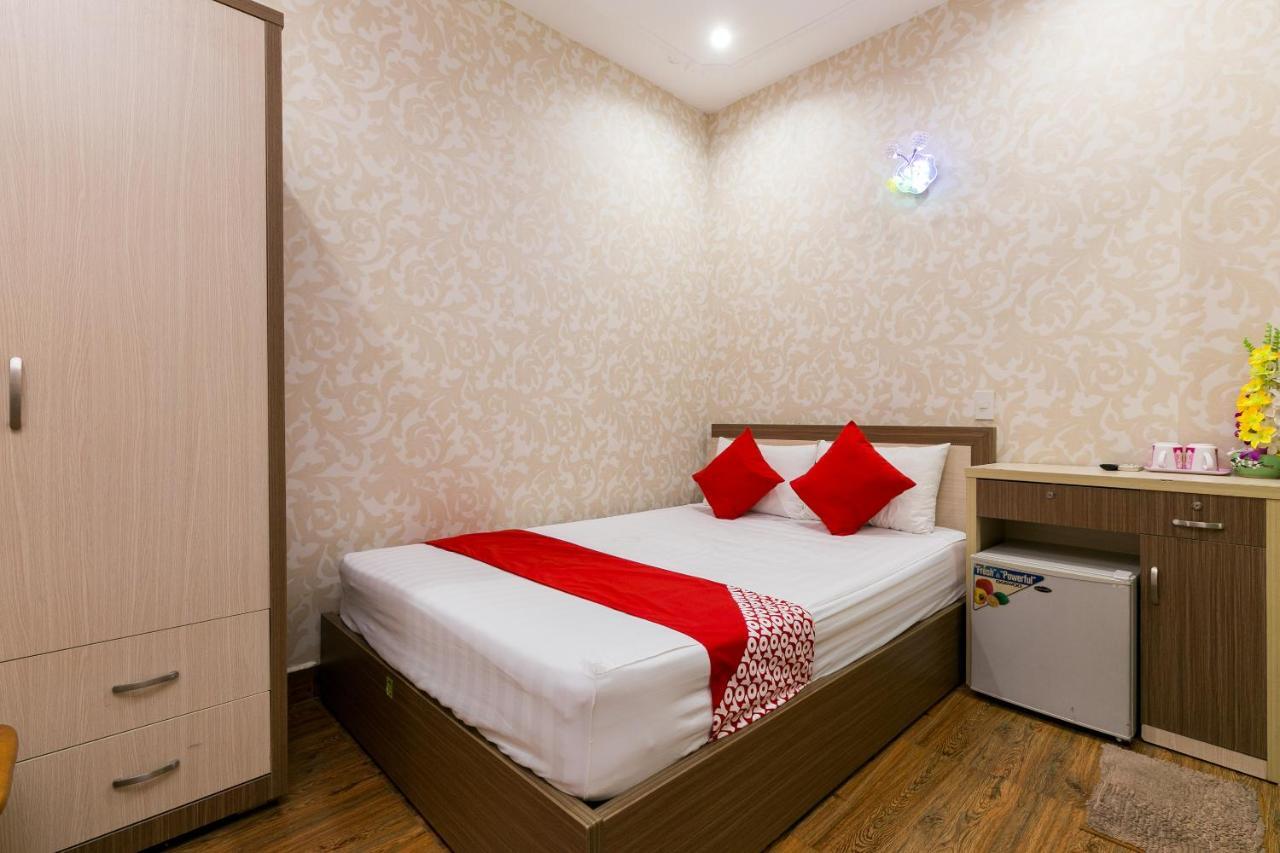 Oyo 491 Truong Sa Hotel Дананг Экстерьер фото