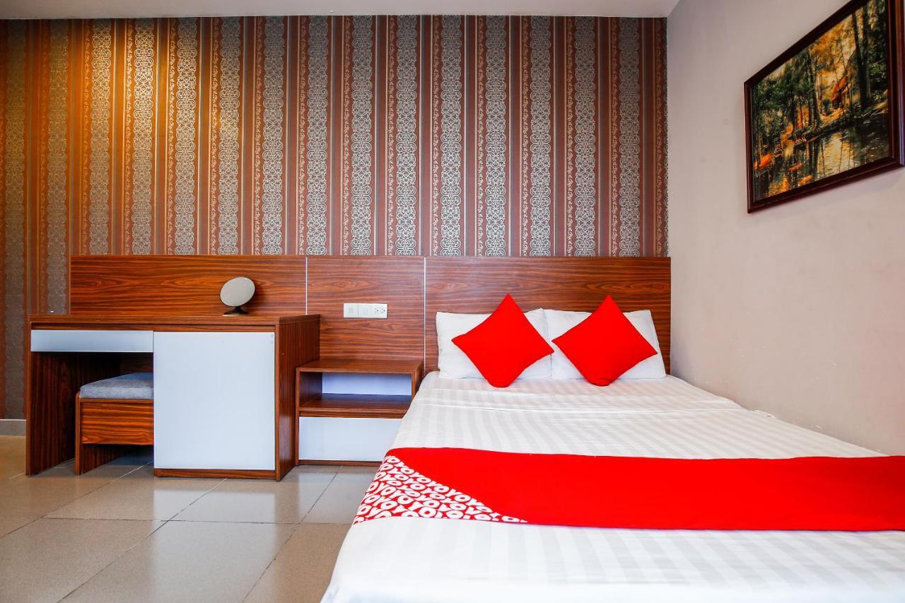 Oyo 491 Truong Sa Hotel Дананг Экстерьер фото