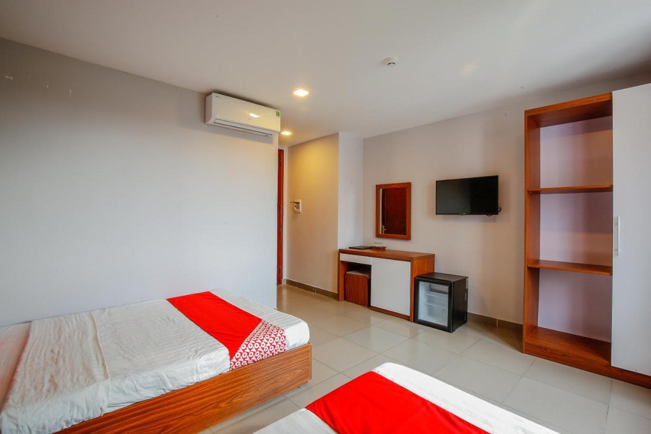 Oyo 491 Truong Sa Hotel Дананг Экстерьер фото
