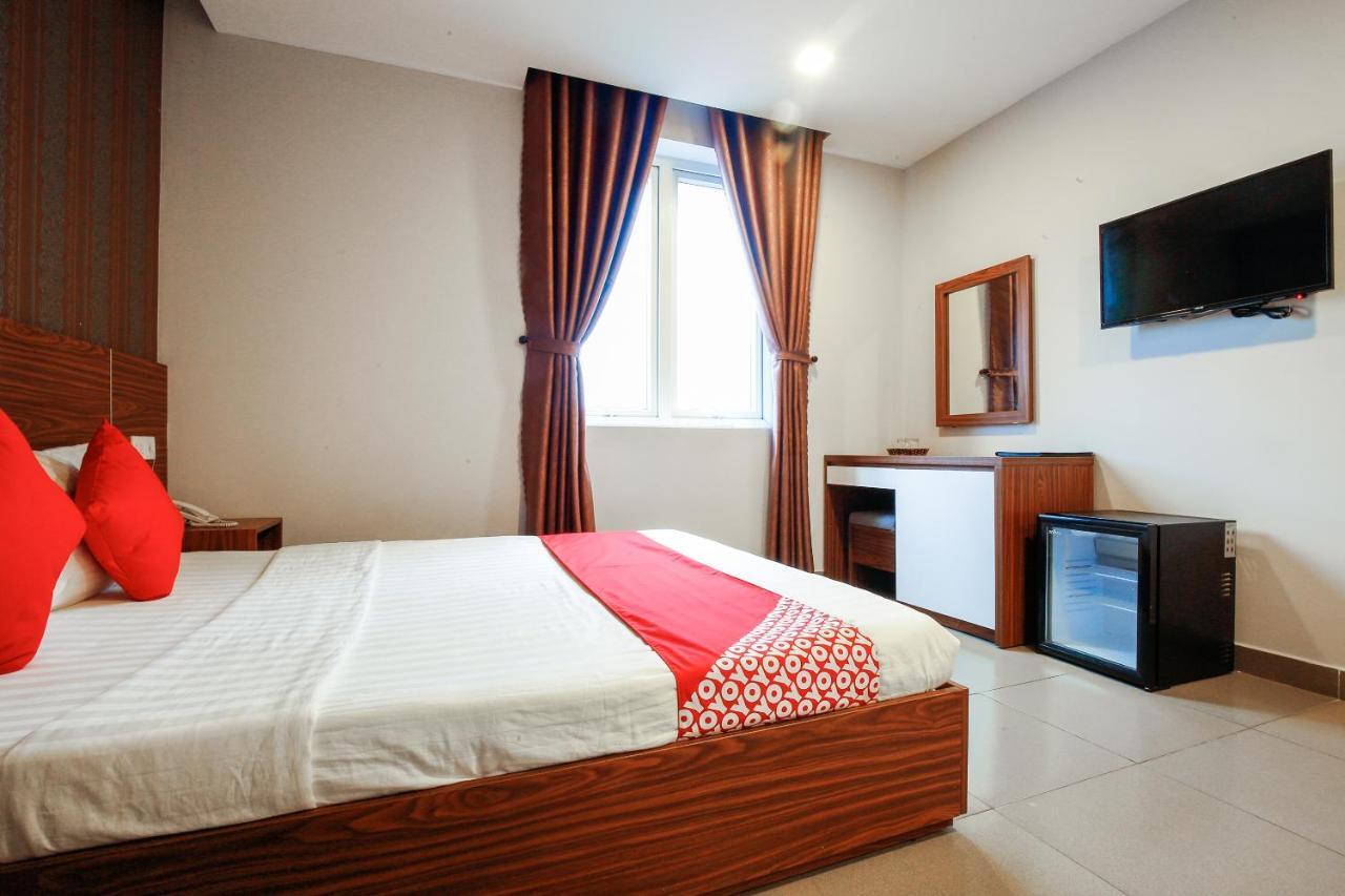 Oyo 491 Truong Sa Hotel Дананг Экстерьер фото
