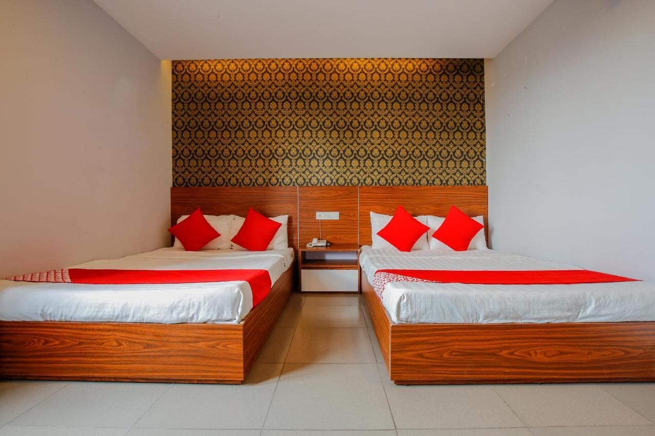 Oyo 491 Truong Sa Hotel Дананг Экстерьер фото