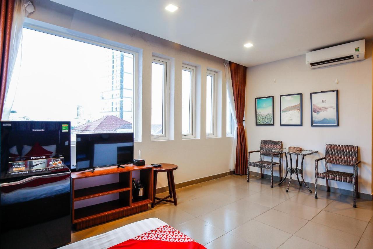 Oyo 491 Truong Sa Hotel Дананг Экстерьер фото